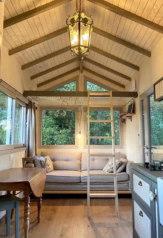 Jolie Tiny House Sous Les Grands Arbres Vila Cholet Exterior foto