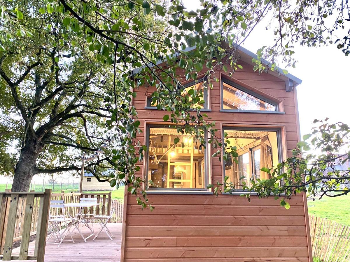 Jolie Tiny House Sous Les Grands Arbres Vila Cholet Exterior foto