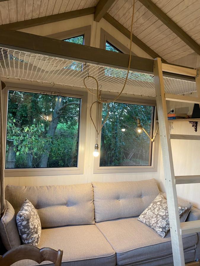 Jolie Tiny House Sous Les Grands Arbres Vila Cholet Exterior foto